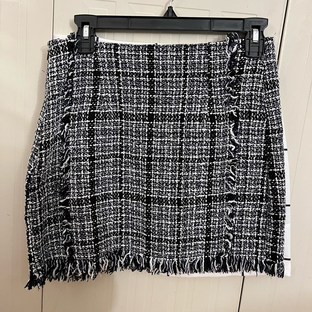 Two mini skirts for one price.